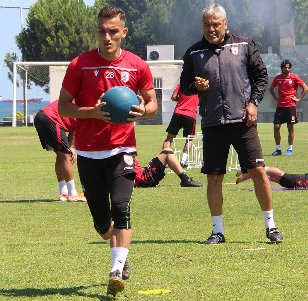 Enes: Hocamı Mahcup Etmeyeceğim