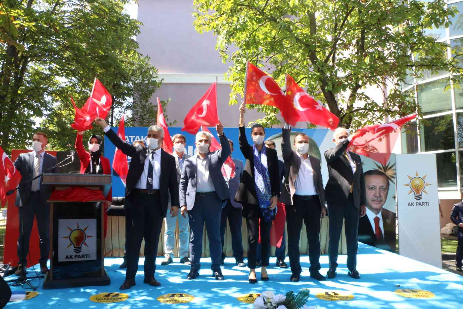 AK Parti Atakum'da Köstek'e Güven Oyu