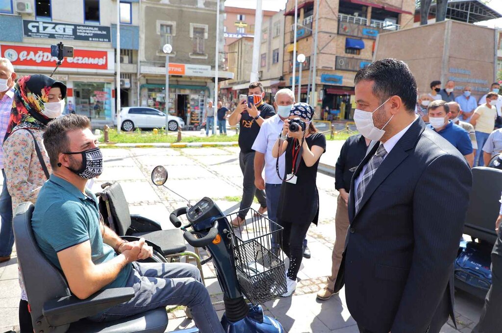 Gurbetçiler 27 Engelli Vatandaşı Sevindirdi