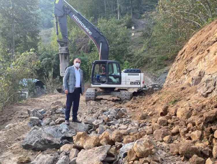 Salıpazarı'nda Dağ Taş Yol Çalışması