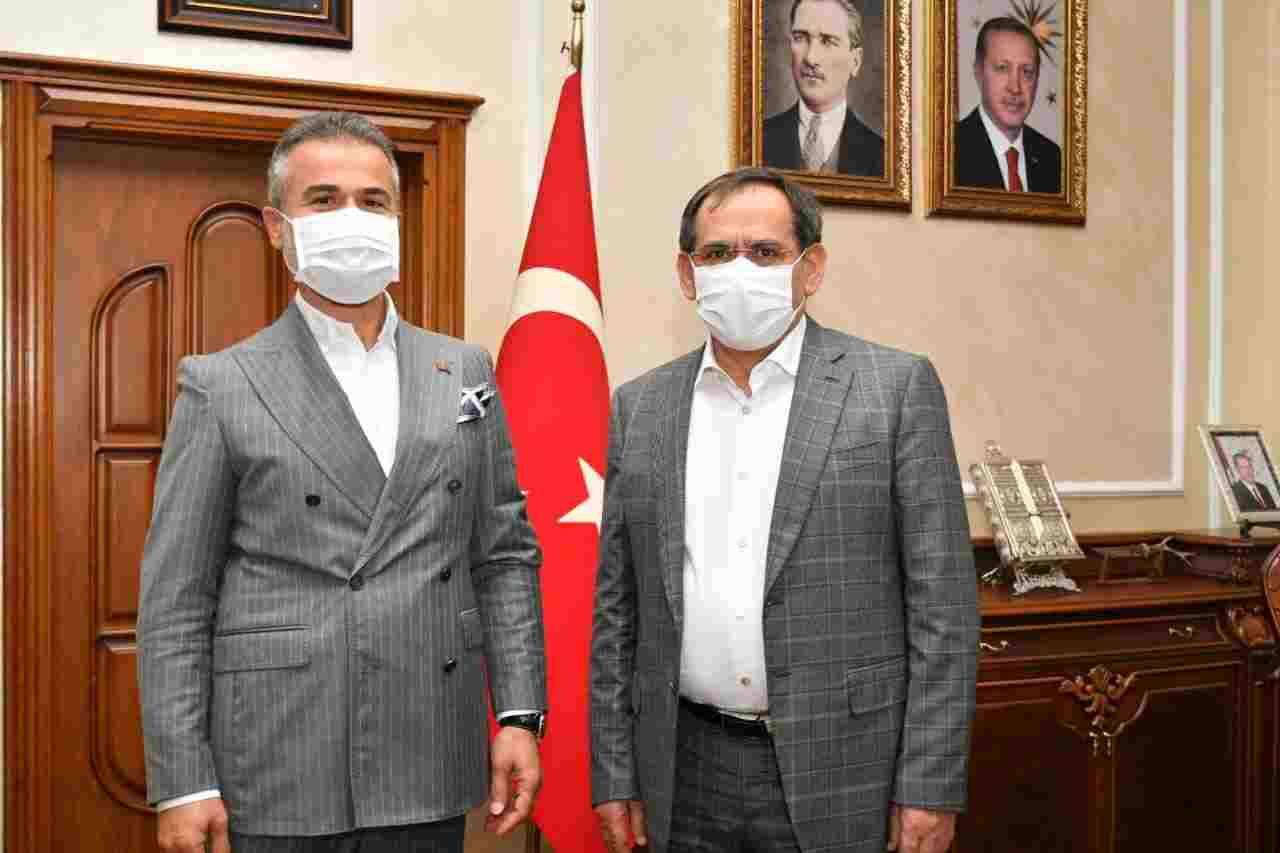Eski Bakan Kılıç Ziyaret Turlarında!