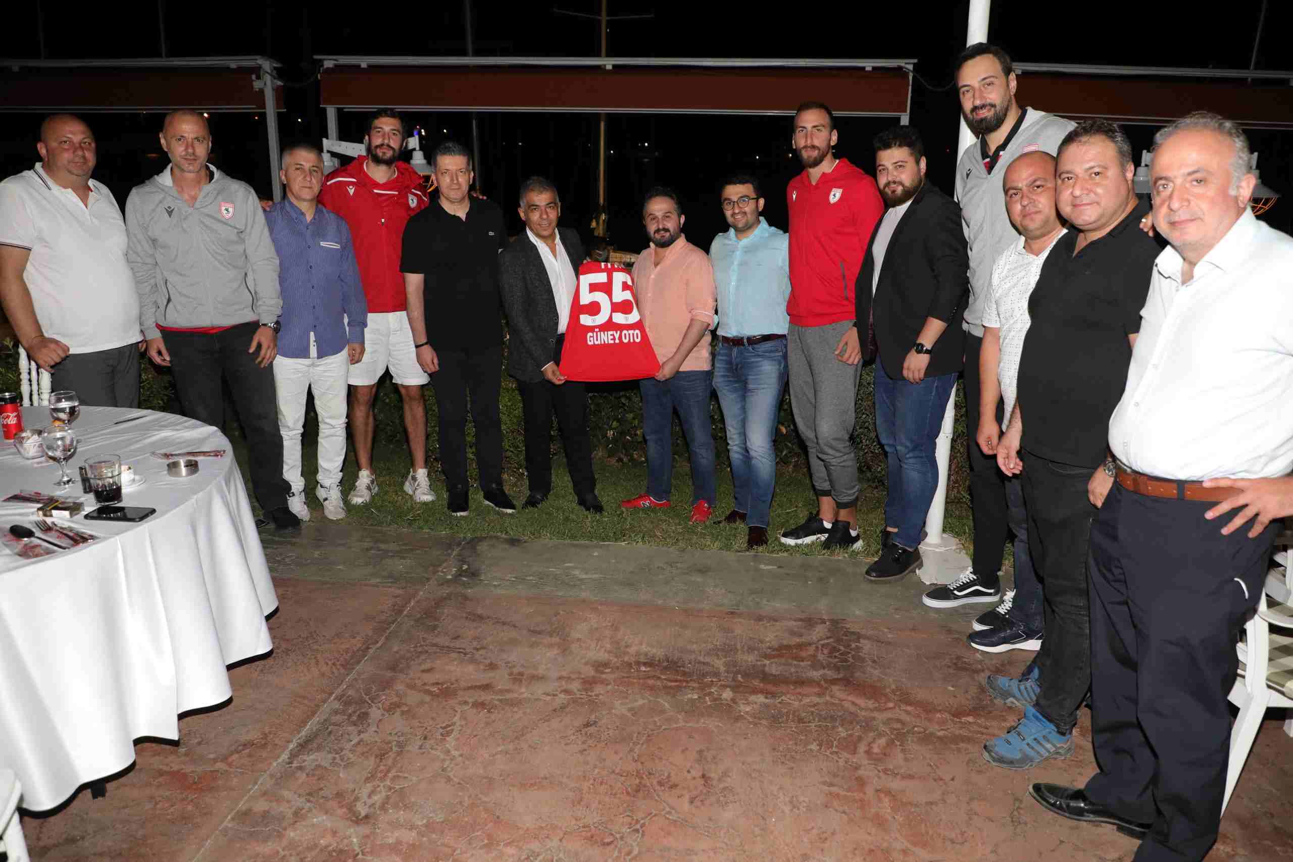 Samsunspor Basketbol Yemekte Buluştu
