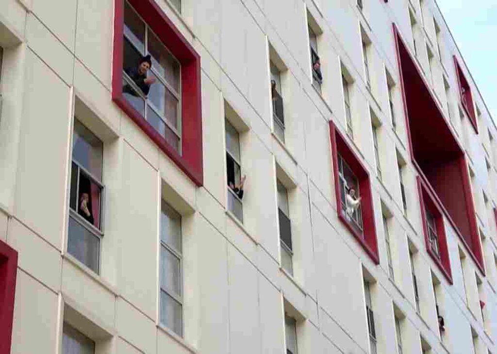 Karantinayı İhlal Eden Pozitiflere Yurt Zorunluluğu