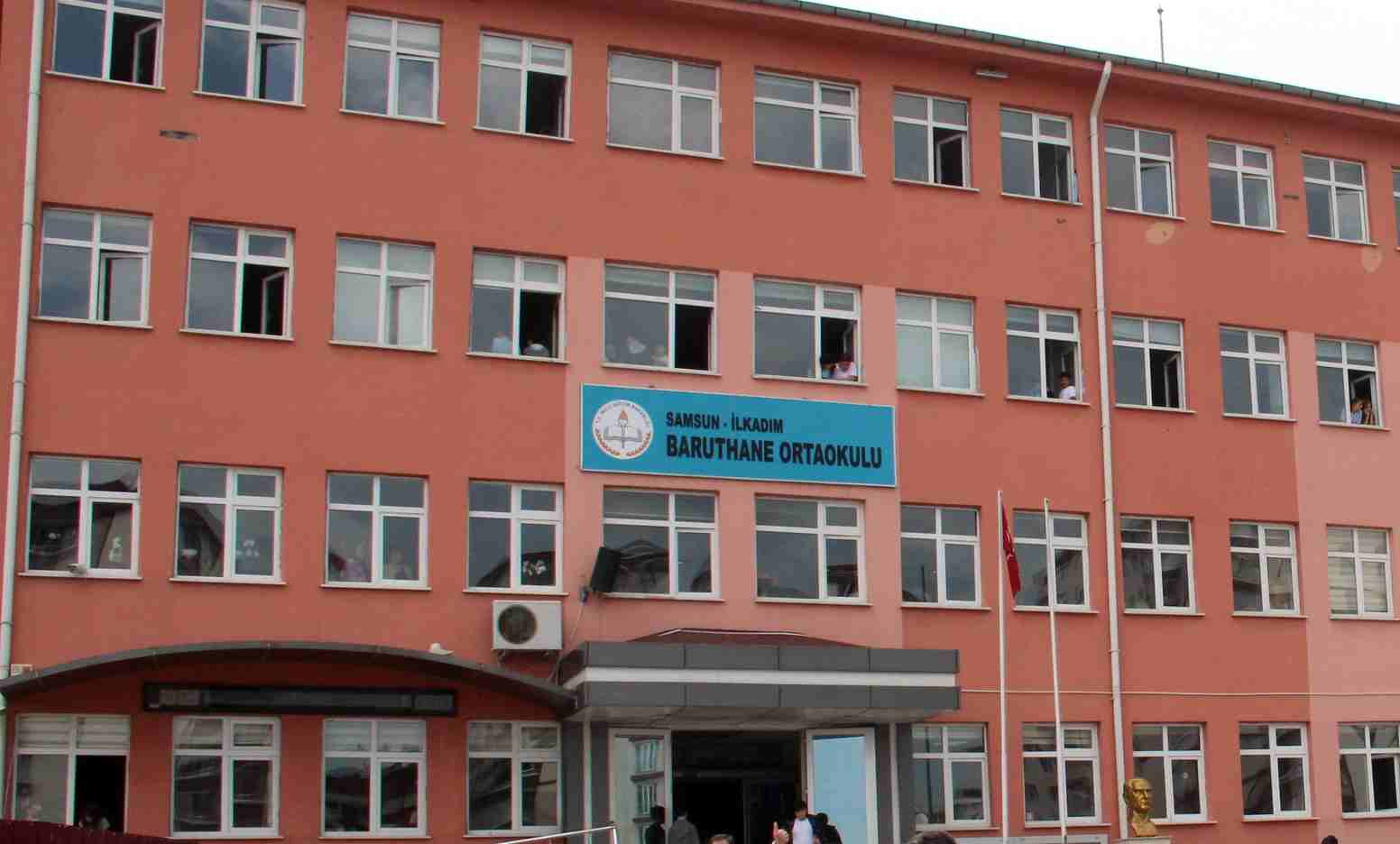 Samsun'da Bir Okulda 240 Kişi Karantinada