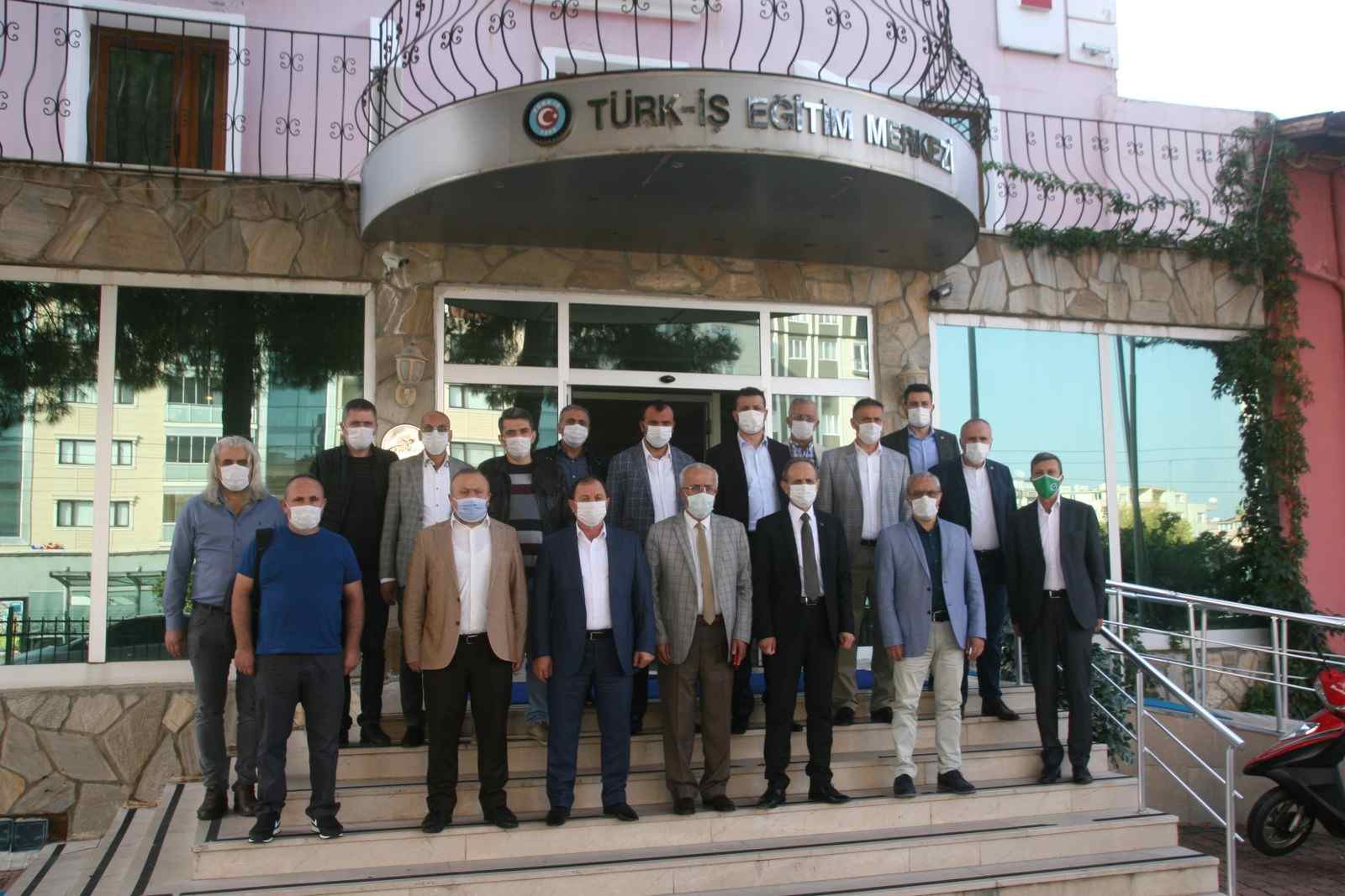 Türk-İş: İşçinin Hakkıyla Oynamayın