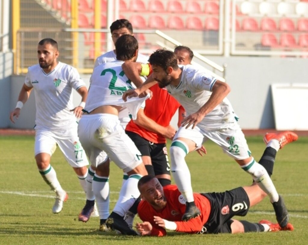Batman Petrolspor: 1 Çarşambaspor: 3