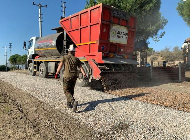 Alaçam'da Asfalt Atağı