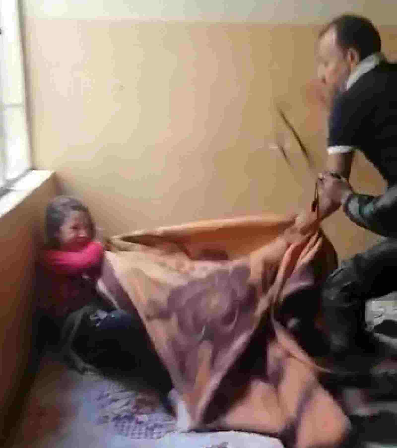 Iraklı Babadan Çocuklarına Kemerli İşkence