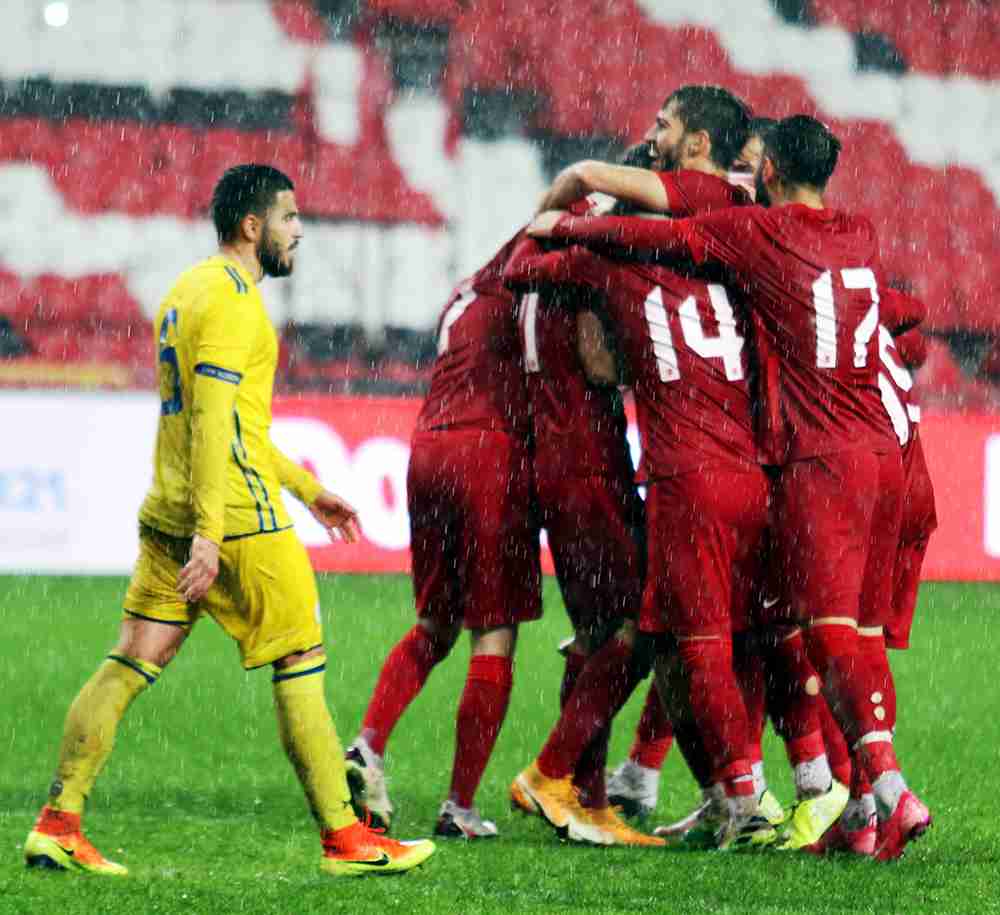 Ümit Milli'ye Samsun Uğurlu Geldi