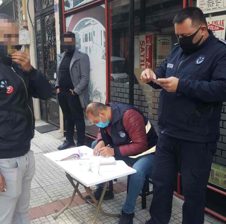Kuralları Hiç Sayan Yabancı Uyruklu Şahıslar Zabıta Ekiplerinden Kaçamadı