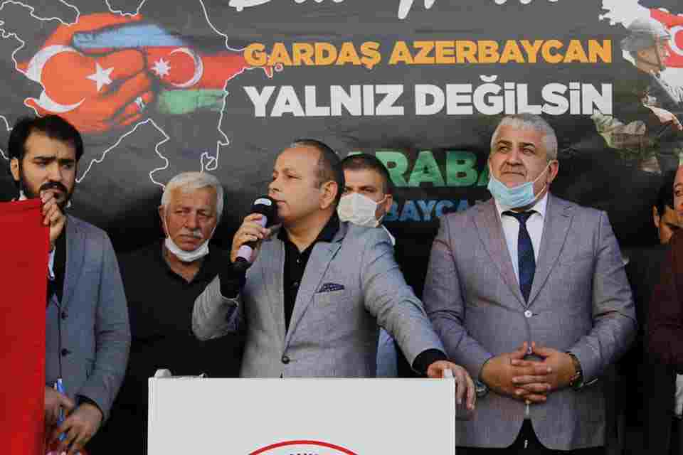 SAMKON'dan Sağlık Çalışanlarına Çiçek