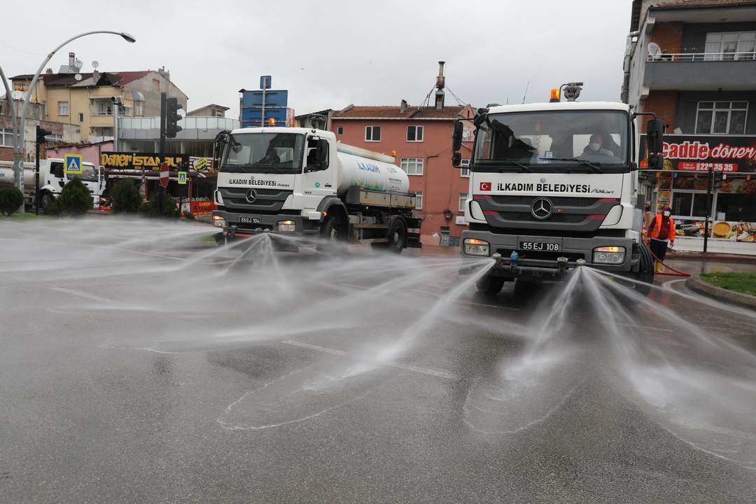 İlkadım’da Sokaklar Yıkandı