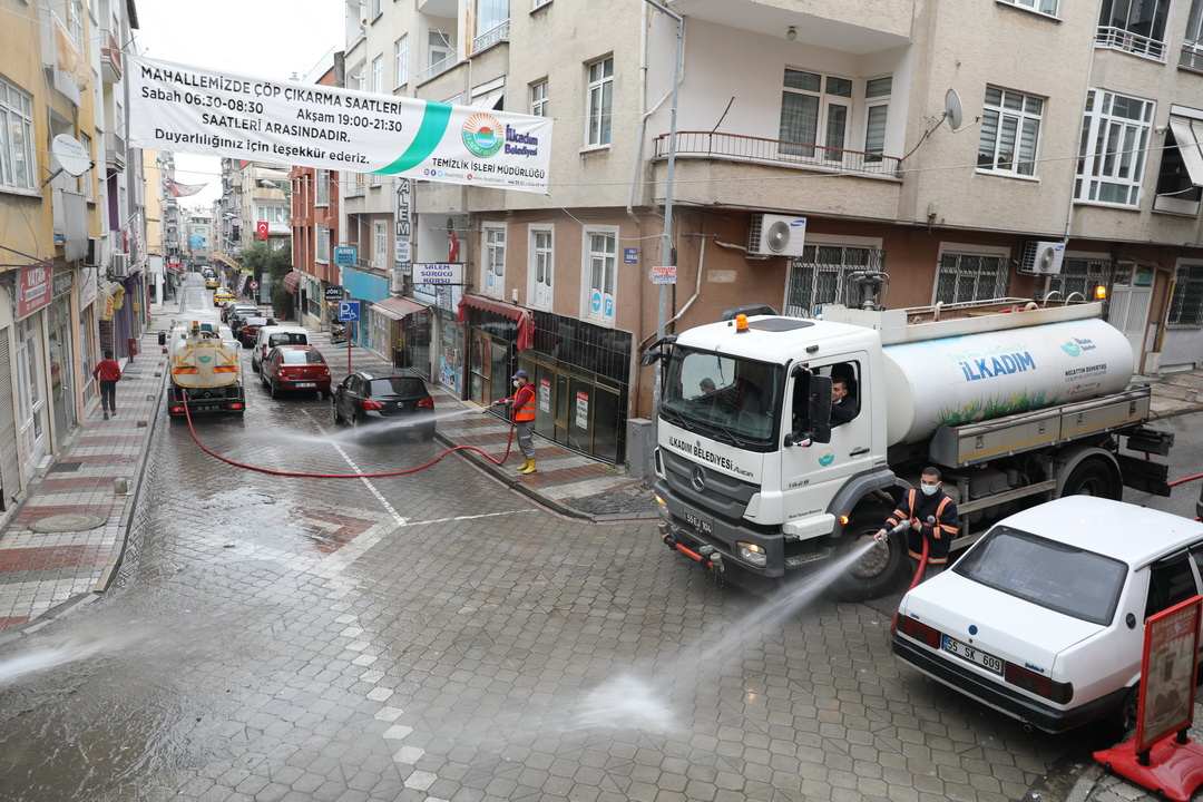 İlkadım’da Boş Sokaklar Koronavirüs’ten Arındırıldı
