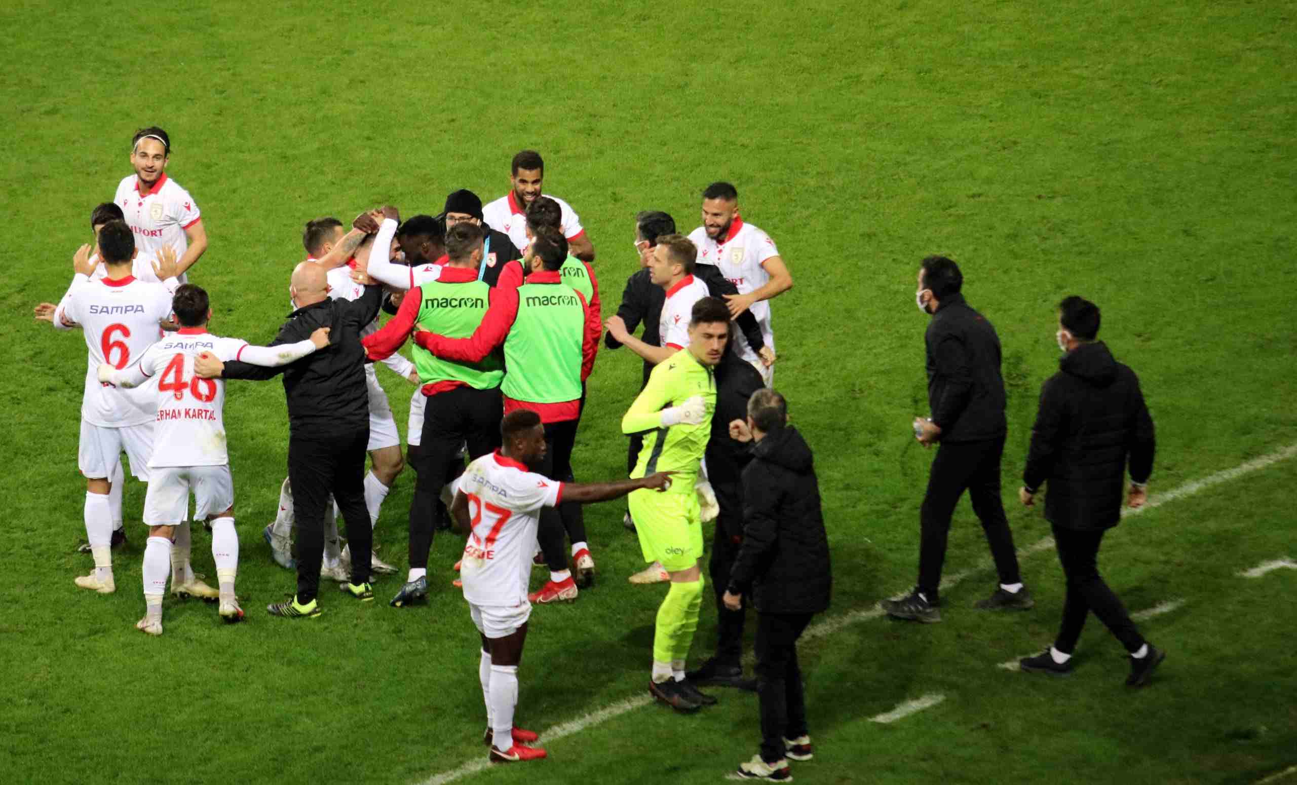 Samsunspor: 1 Altay: 0