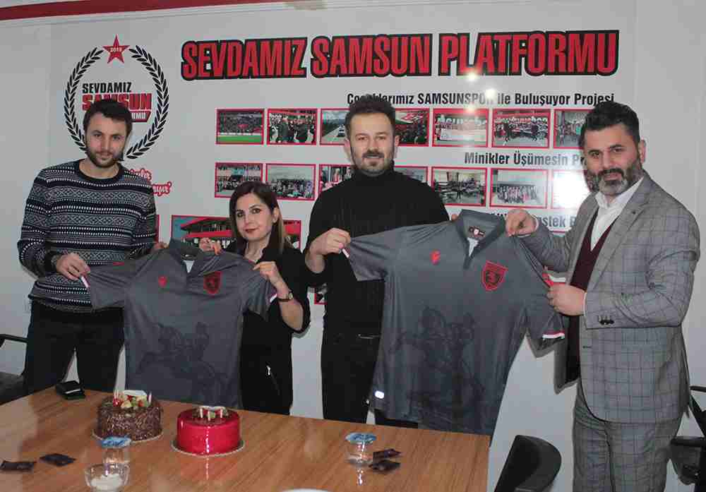Sevdamız Samsun'da Doğum Günü Hediyesi Samsunspor Forması