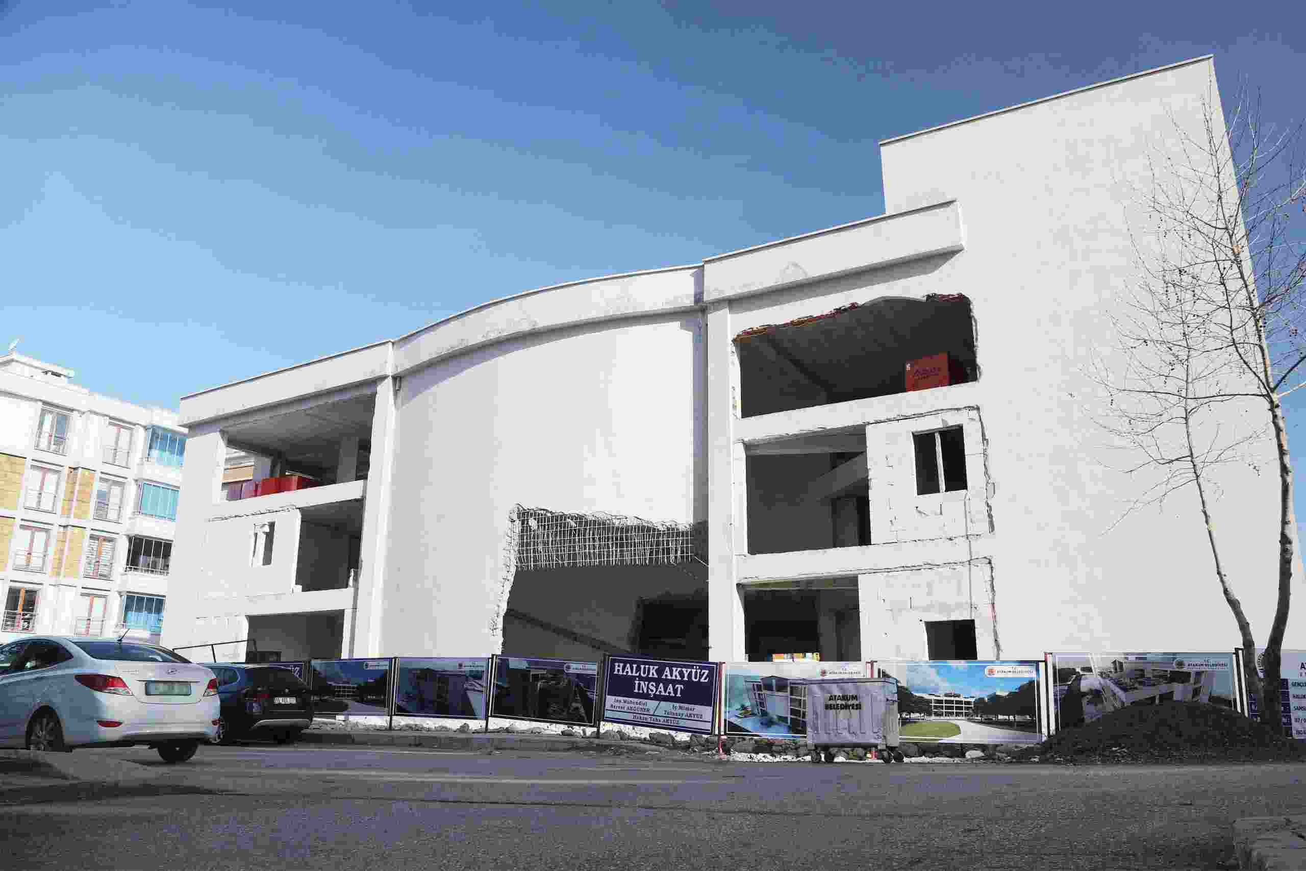 Atakumlu Öğrencilere Müjde 'Gençlik ve Bilim Merkezi'