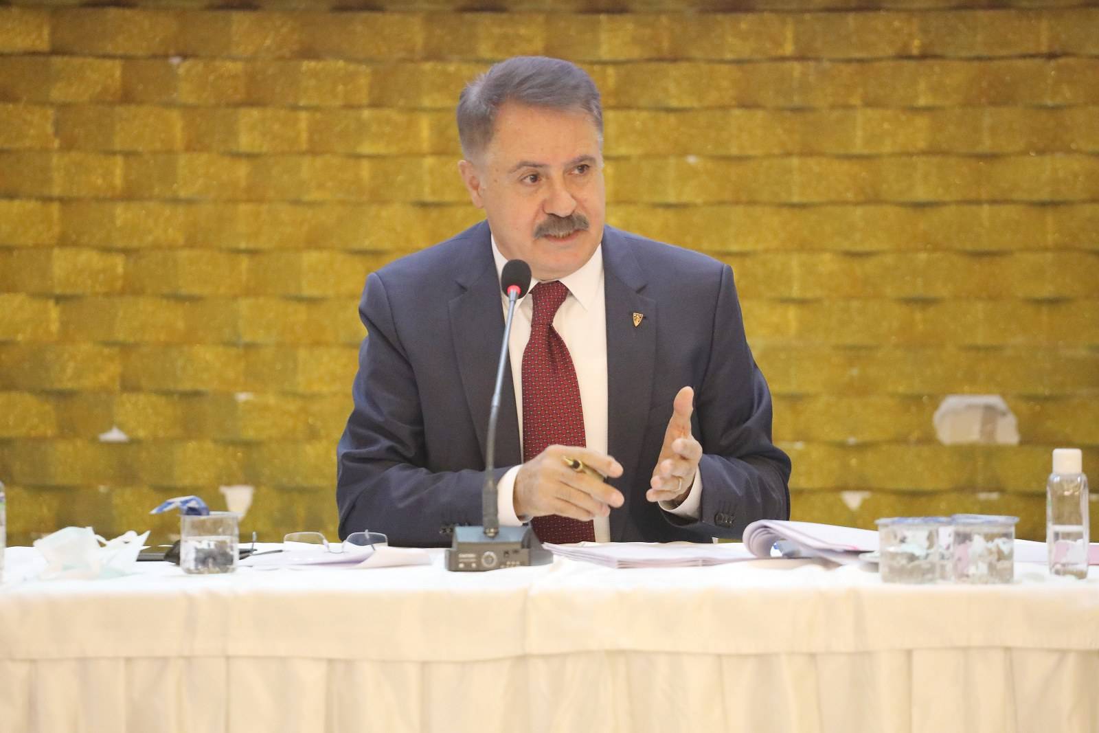 Atakum Belediyesi'nde Yarım Maaş Polemiği