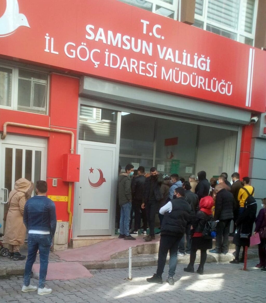 Samsun'da Göç İdaresi'nin Önü 'Korkutucu'