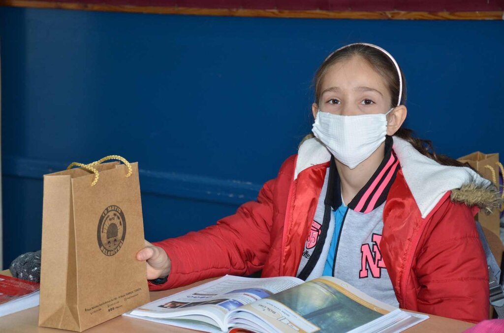 19 Mayıslı Öğrencilere Hoş Geldin Hediyesi