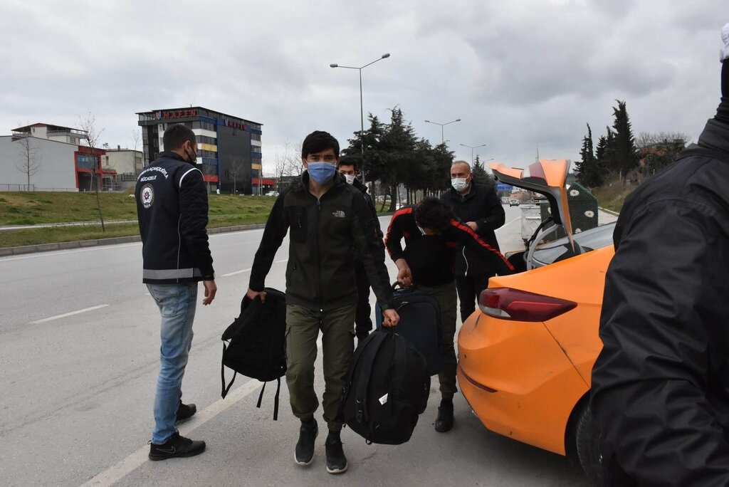 Umuda Yolculuk Polise Takıldı