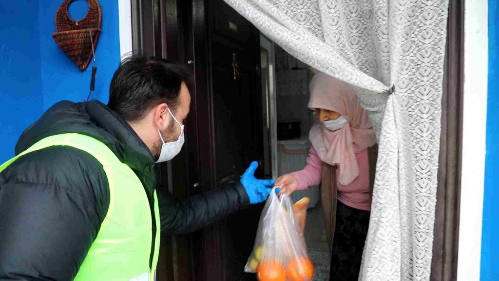 Cemile Ninenin Duasını Aldılar