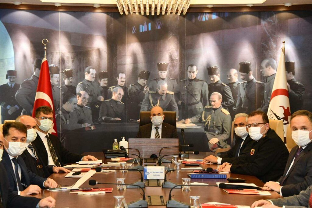 Çiftçi İzin Belgesiyle Geziyorlar
