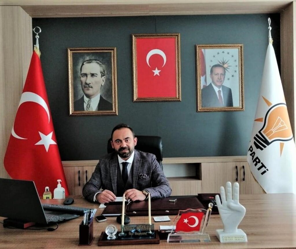 AK Partili Onur Bakır'dan 23 Nisan Mesajı