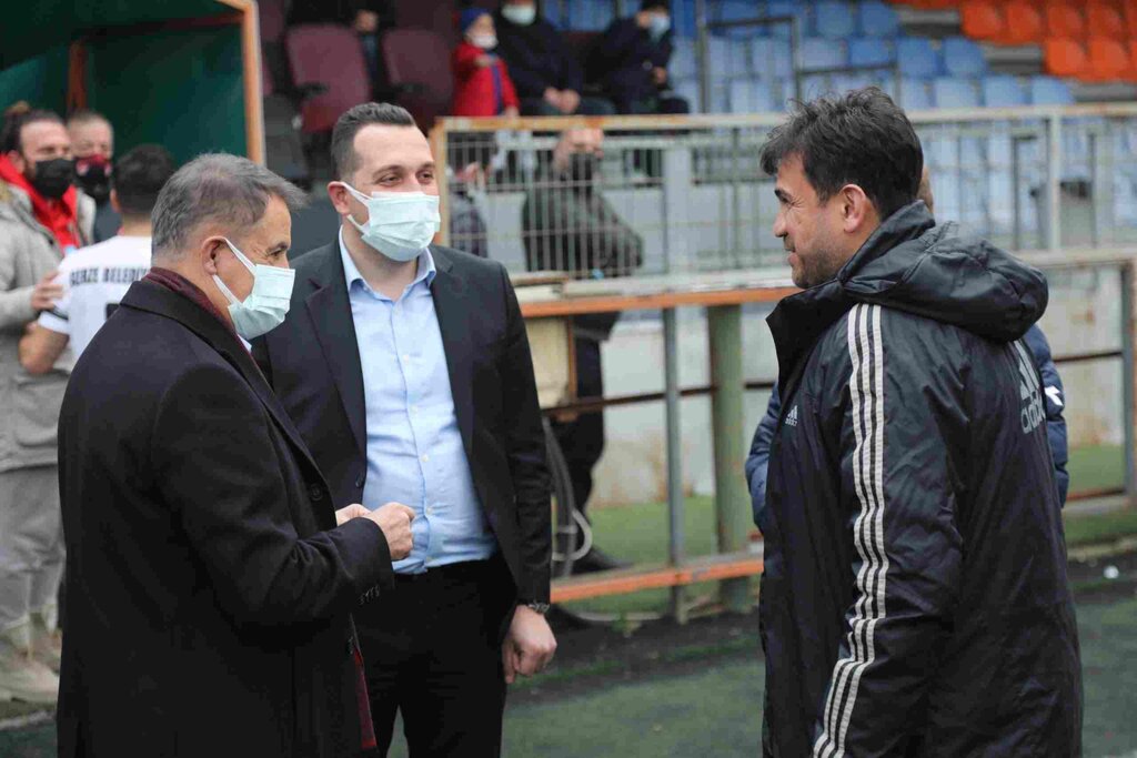 Başkan Deveci’den Atakum Belediyespor’a Ziyaret