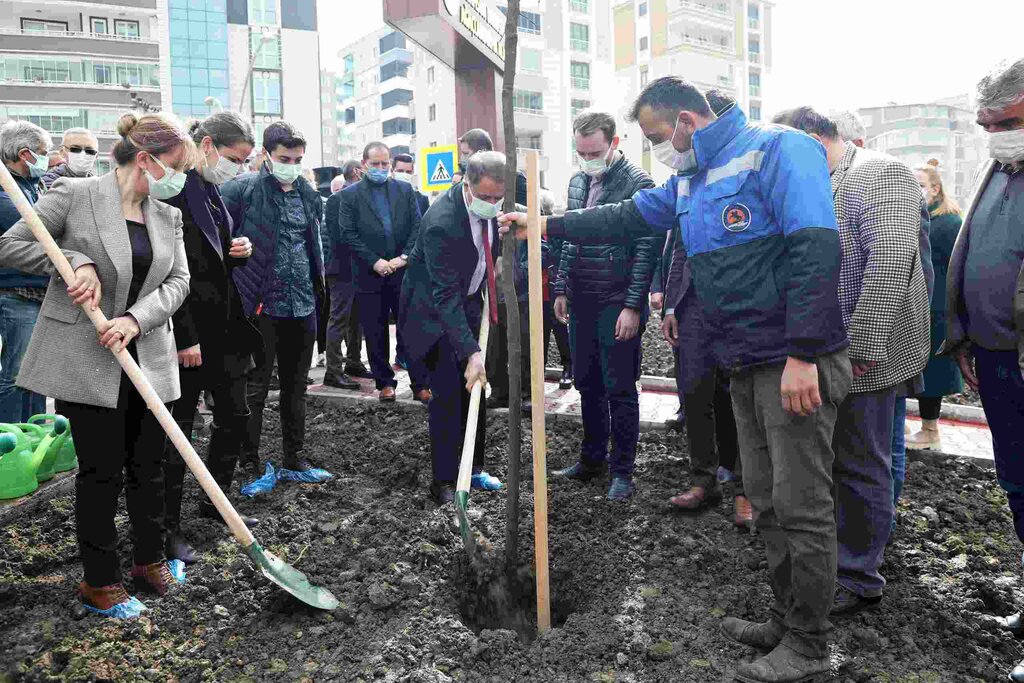Atakum’da Hukukçulara Meslekte Vefa Bahçesi
