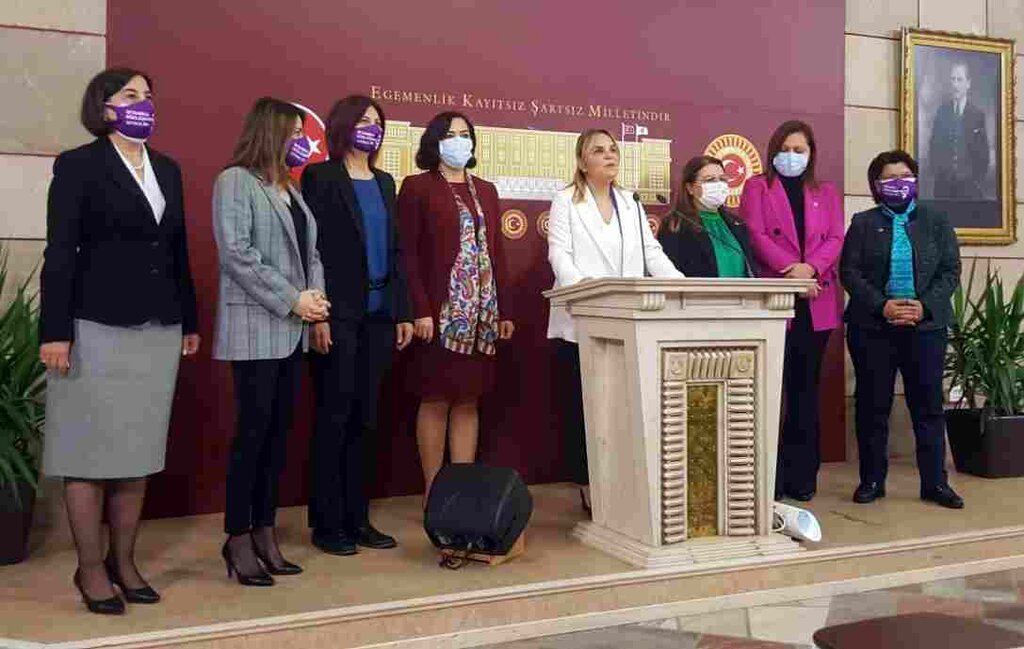 CHP'li Kadınlardan İktidara Çağrı