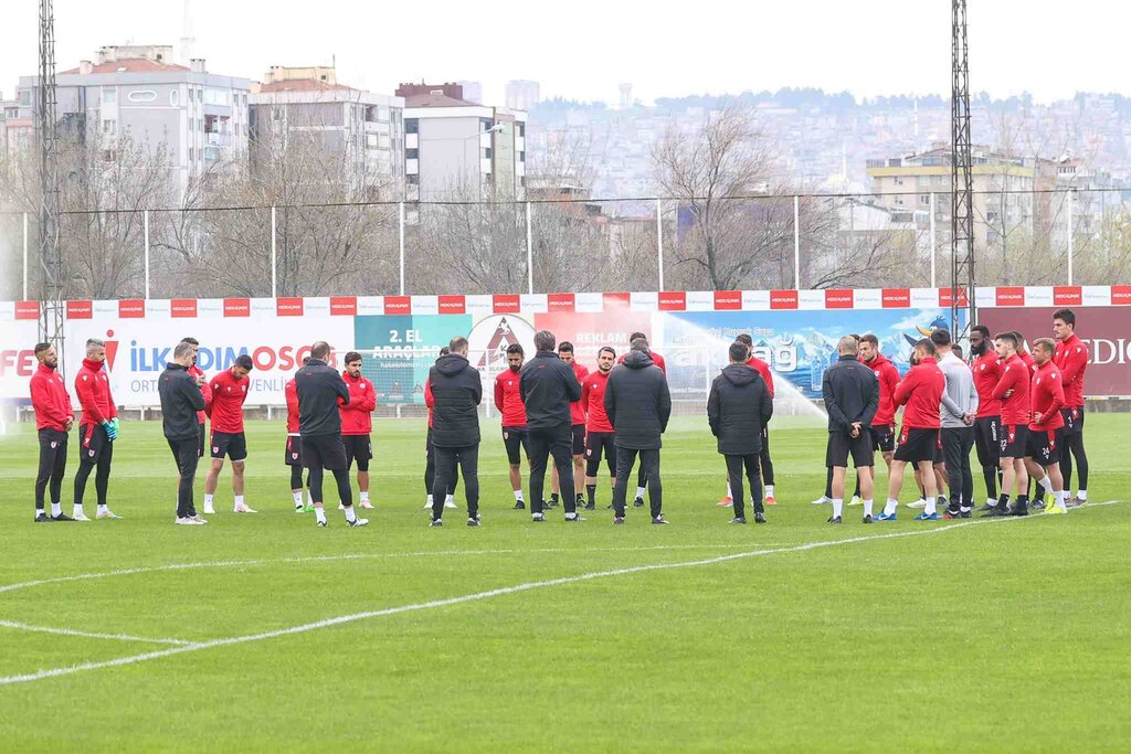 Samsunspor'da Futbolcular İdmana Çıkmadı!