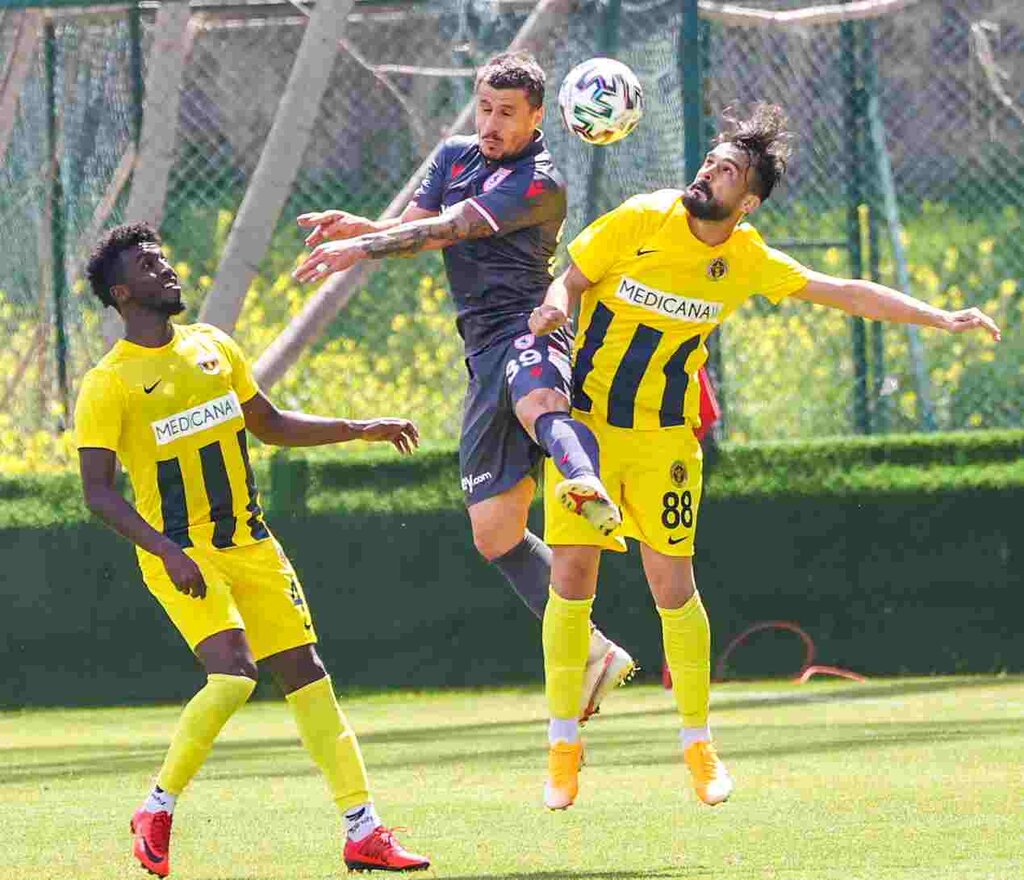Menemenspor: 2 Samsunspor: 2 (Maç sonucu)