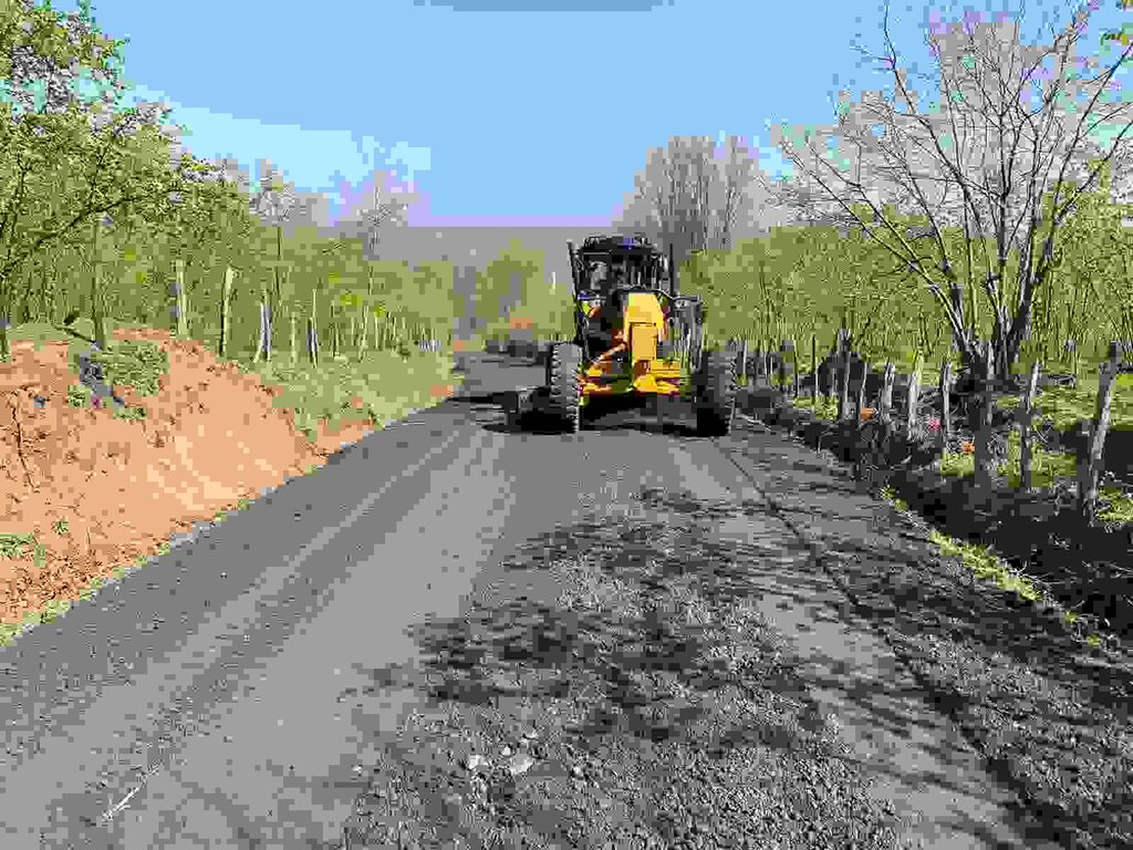 Salıpazarı'nda Yol Seferberliği