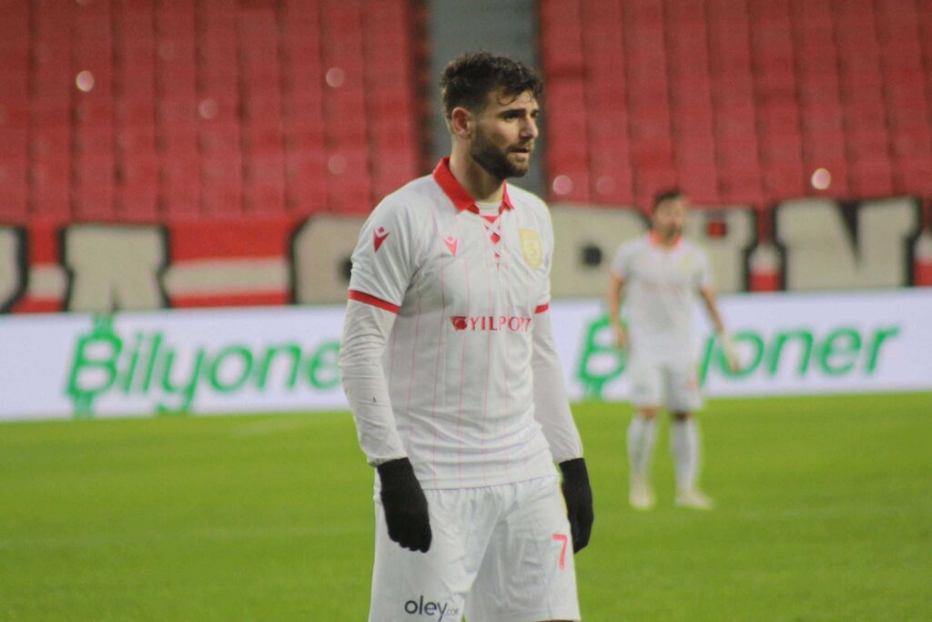 Olumsuz Rapor Rağmen Alındılar