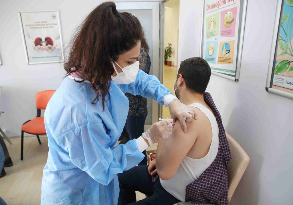Atakum Personeli İlk Doz Aşısını Oldu