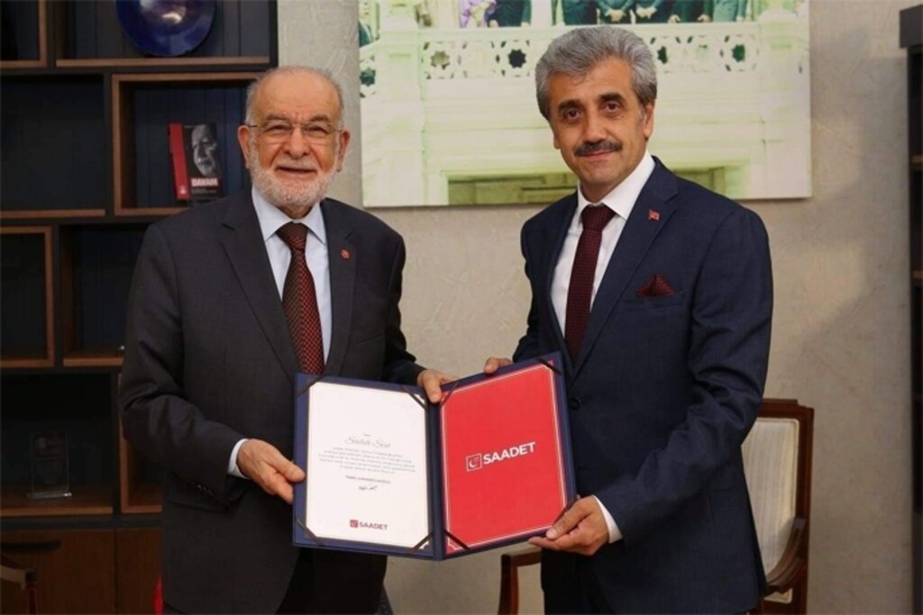 Saadet Samsun'da Bayrak Değişimi