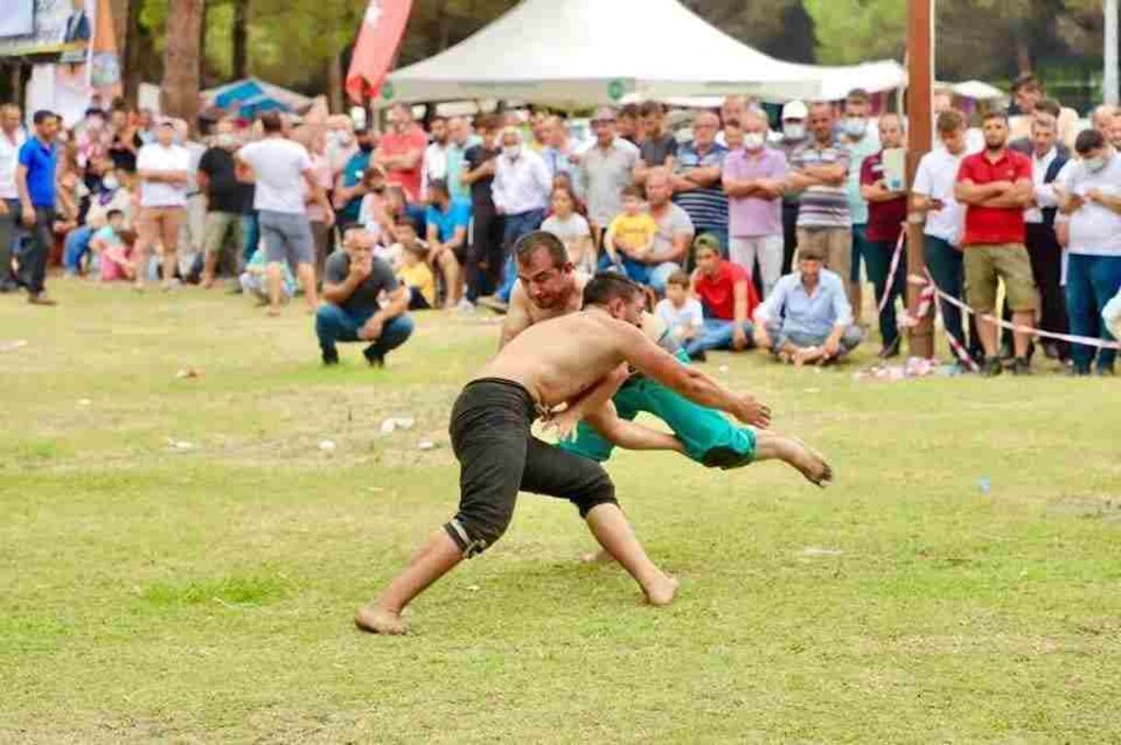 Çamlık Festivali'nde Güreşler Nefes Kesti