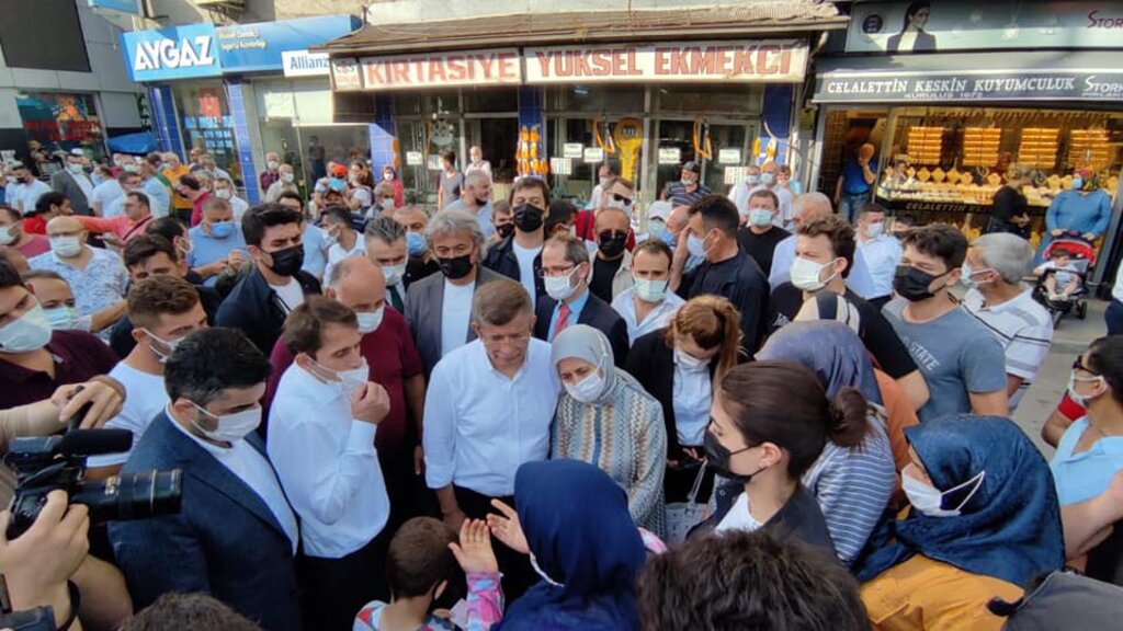Terme'de AK Partili 150 Üye Gelecek Partisi'ne Geçti İddiası