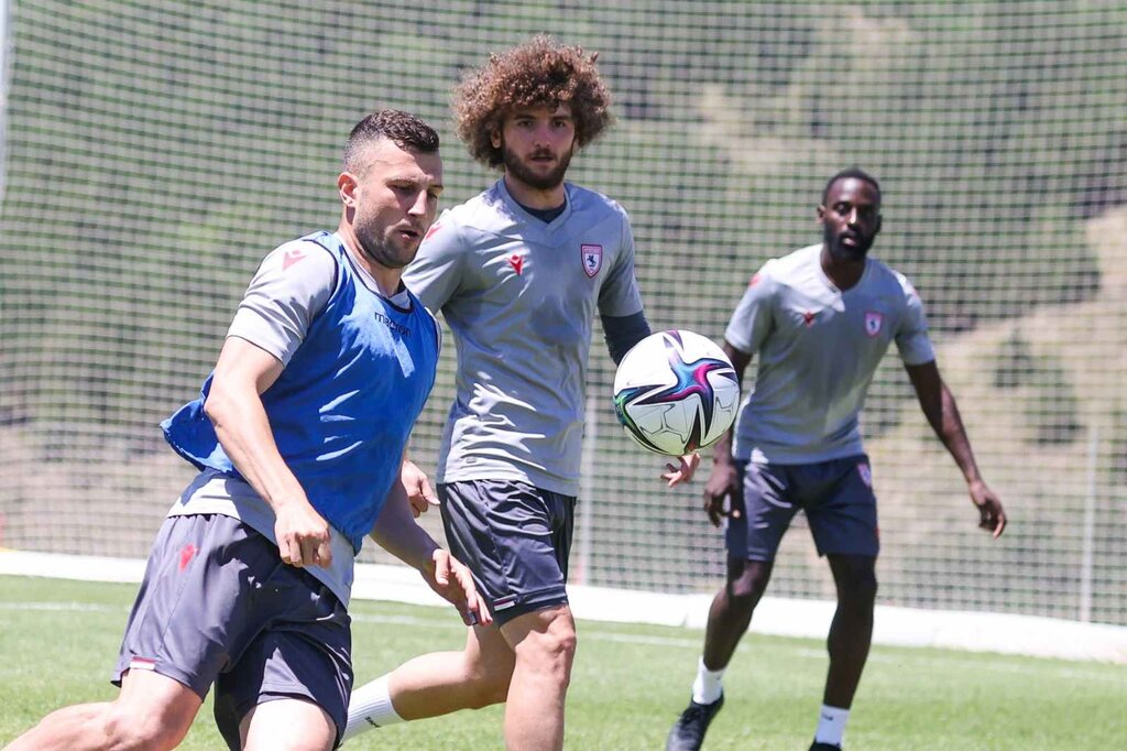 Stoperde 3 İsim Var!