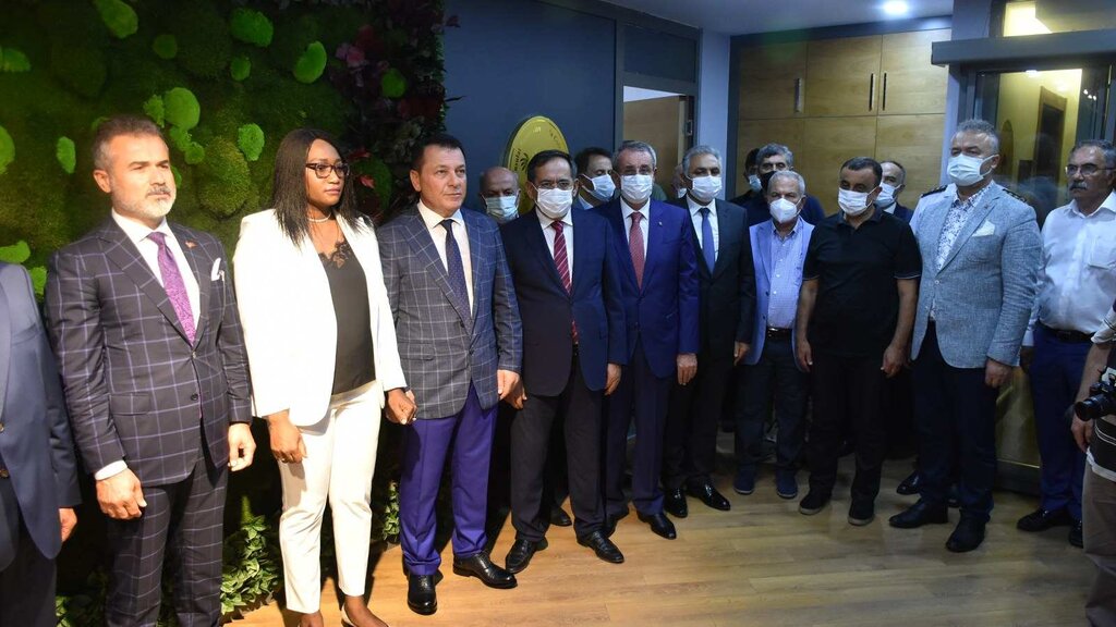 Türk İş Dünyasının Geleceği Fildişi