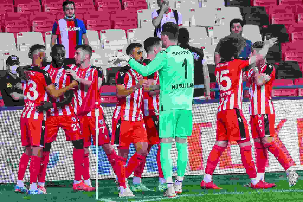 Yılport Samsunspor: 3 Balıkesirspor: 1