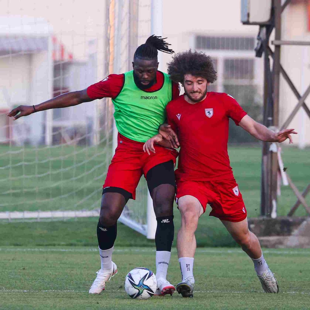 Genel Menajer Aztopal'dan Bakary Sako Açıklaması