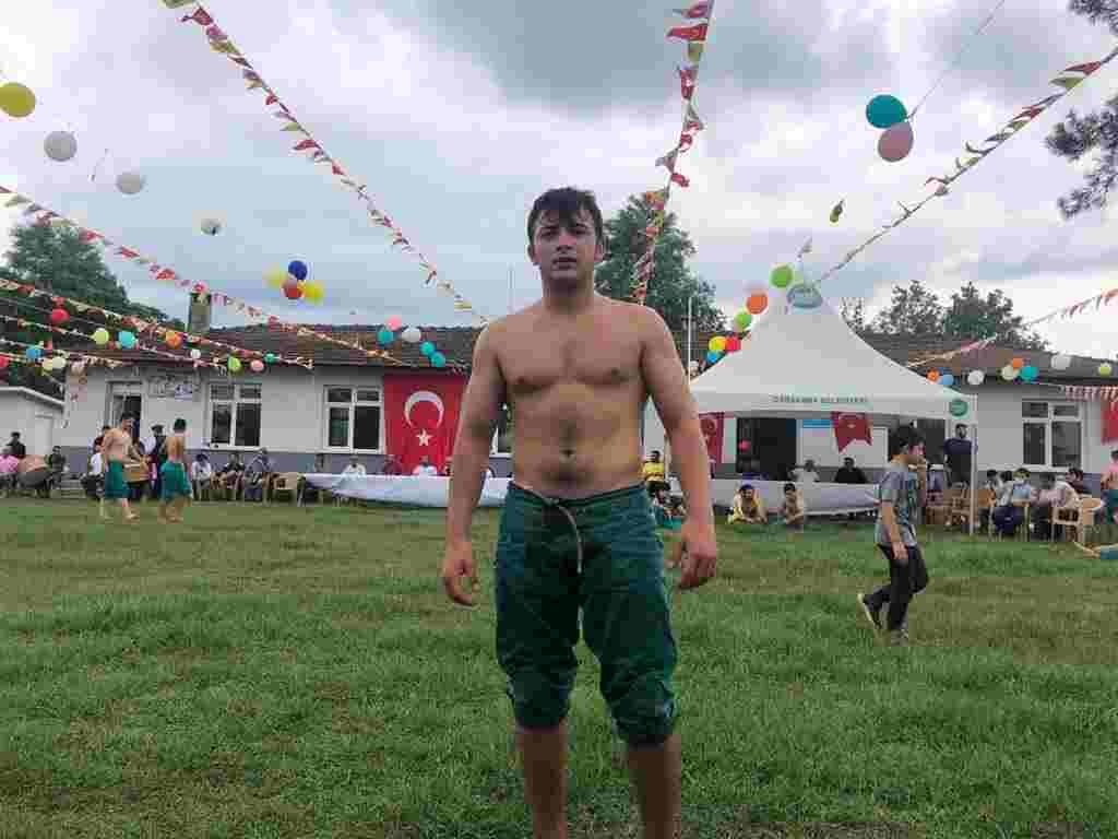 Tekkeköy Karakucak Güreşlerinde İlkadım Rüzgarı Esti