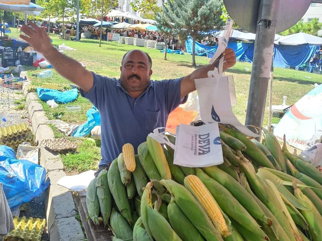 Pazar Filesi 300 Liraya Doluyor