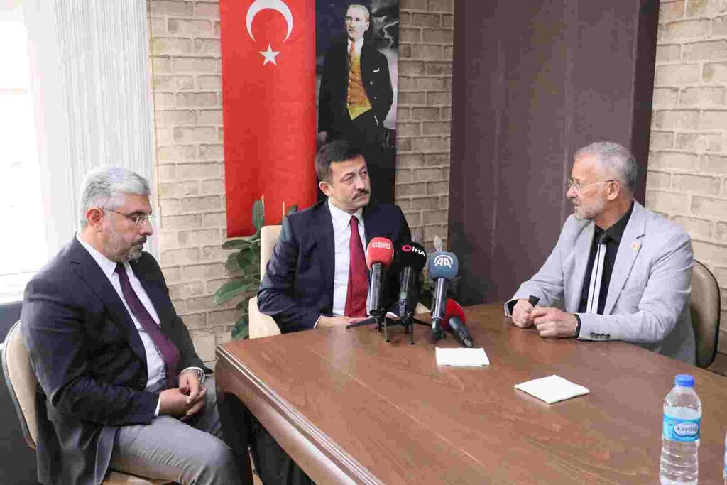 Hamza Dağ: İnternet Gazeteciliği Düzenleme İstiyor