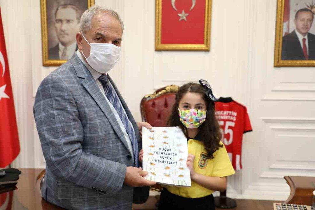 18 Minik Yazarın Büyük Hikayeleri