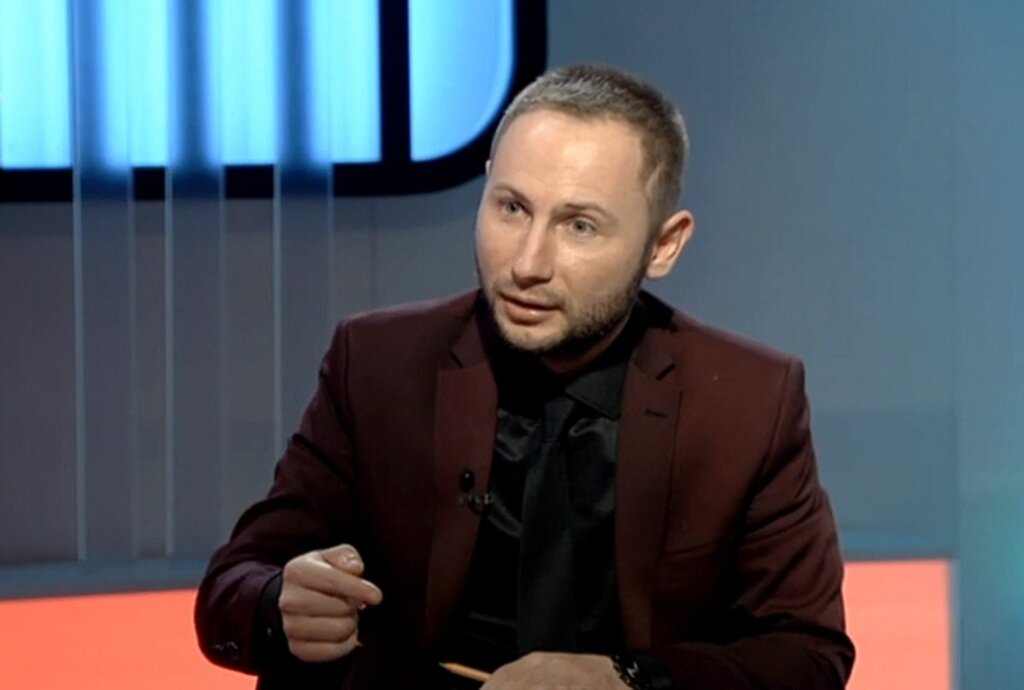 Öz Sağlık Sen: Tehditlere Karşı Boyun Eğmeyin