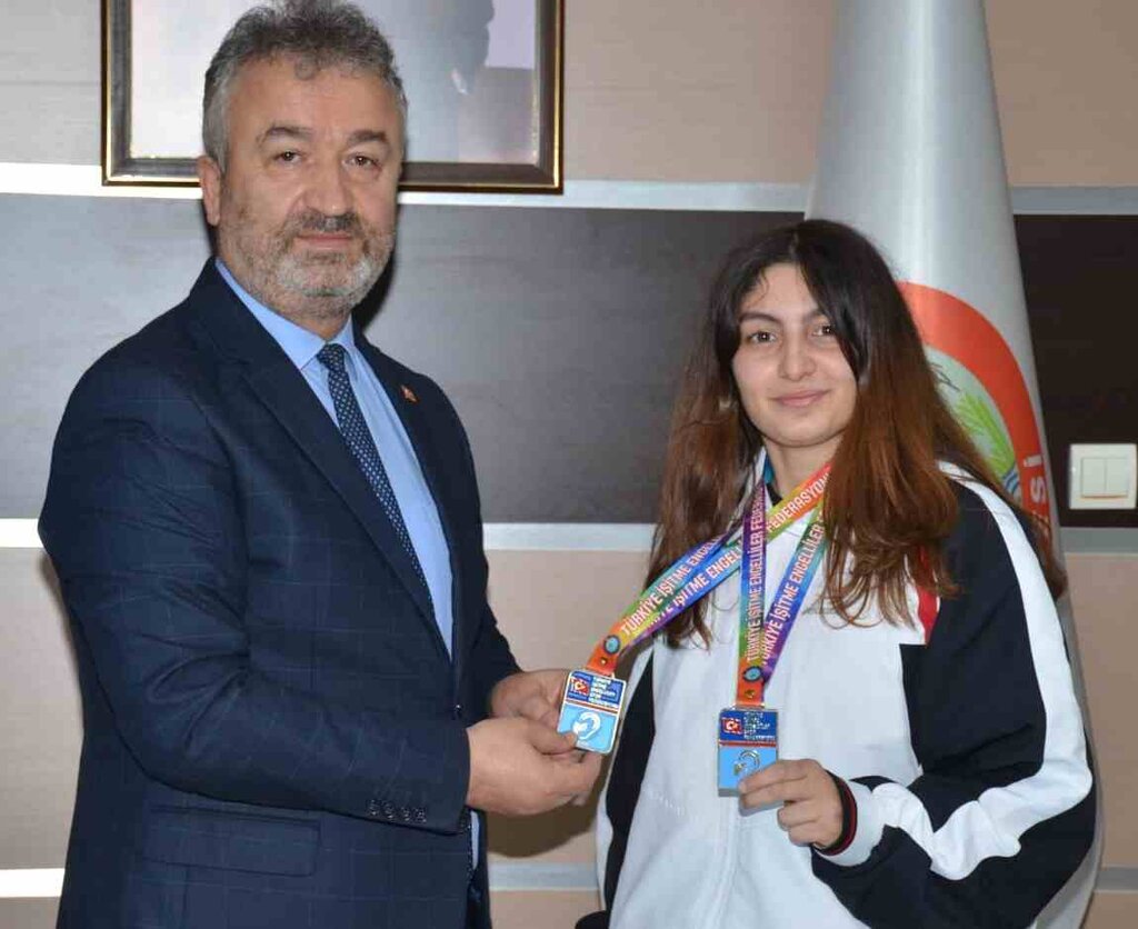 Şampiyon Sporcu Sinem Özkan İran’a Gidecek