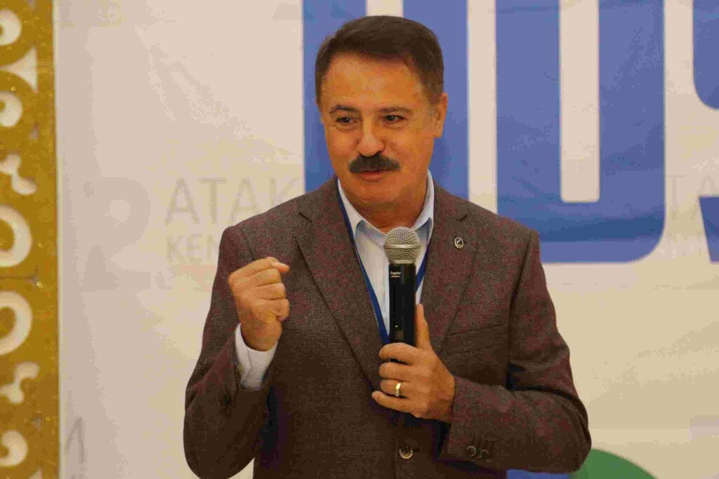 Başkan Deveci'den Laiklik ve Demokrasi Vurgusu