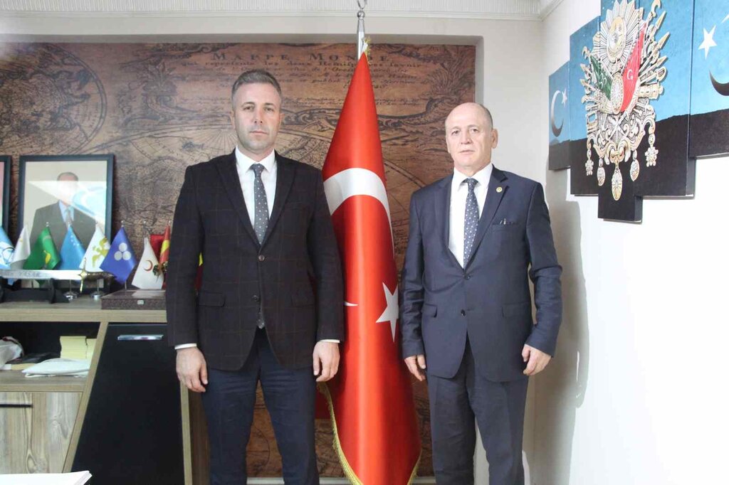 MHP'li Edis'ten Ülkü Ocakları'na Destek